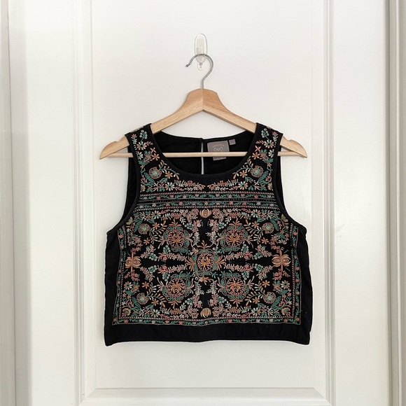 Anthropologie Tops - Anthropologie Vanessa Virginia Embroidered Top